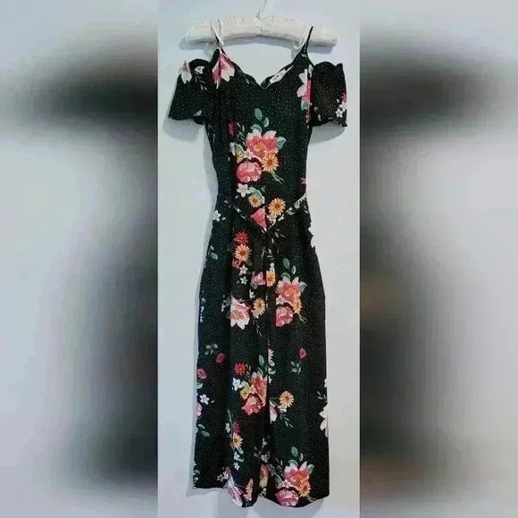 Monteau Floral Wide Leg Jumpsuit Black, Size M - Picture 1 of 6